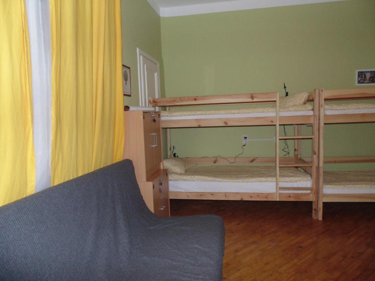 Hostel Motion Krasków Eksteriør bilde