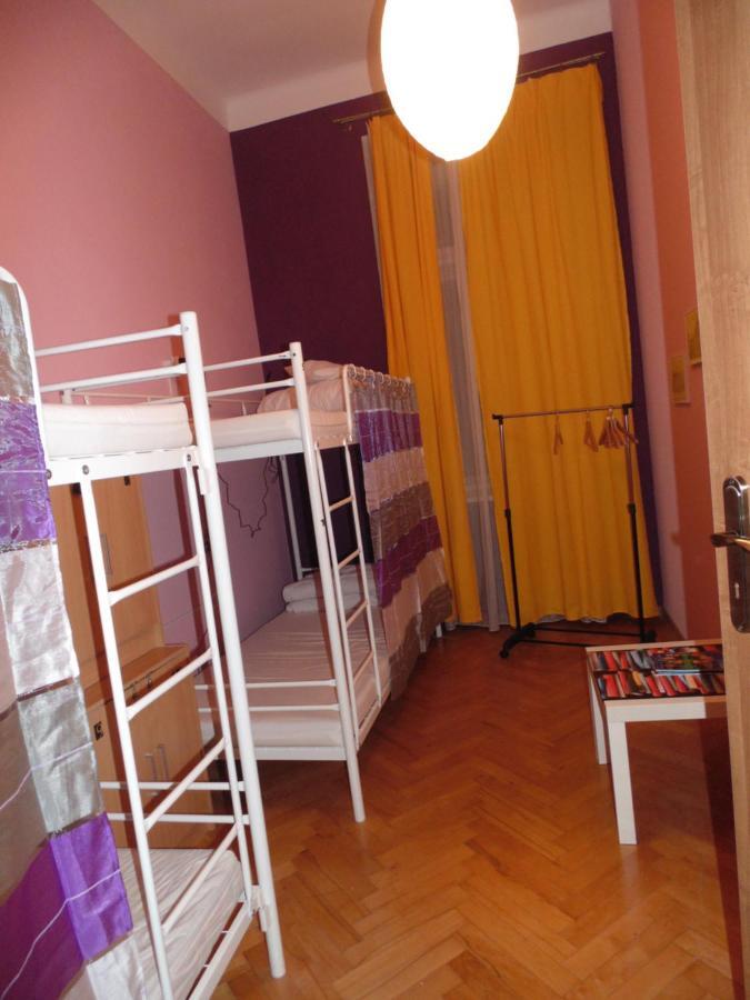 Hostel Motion Krasków Eksteriør bilde