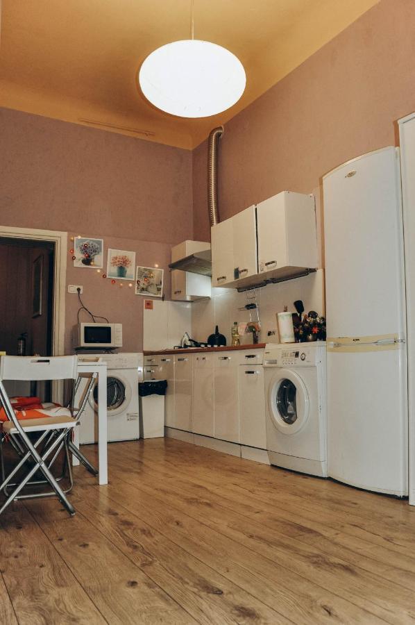Hostel Motion Krasków Eksteriør bilde